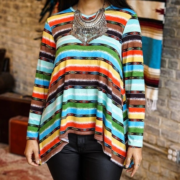 L&B Tops - L&B lucky and blessed colorful long sleeve southwest high low top, size smalll